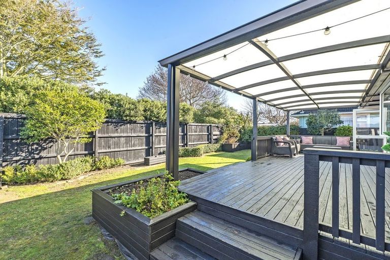 Photo of property in 25 Munro Street, Redwood, Christchurch, 8051