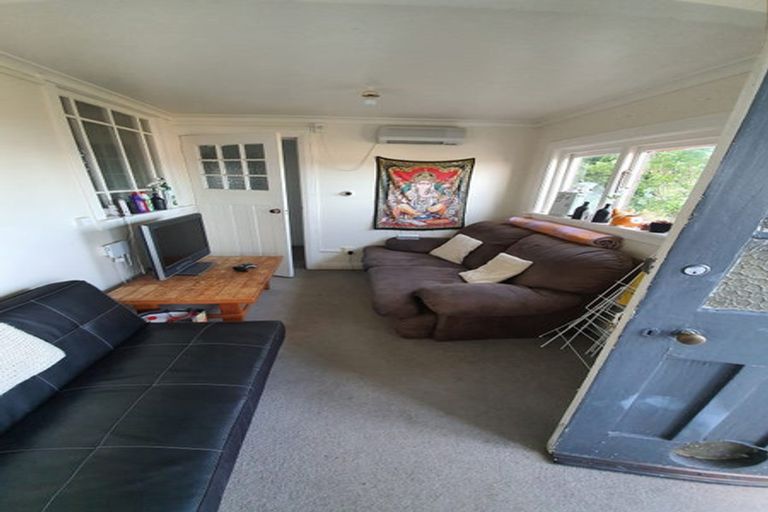 Photo of property in 88 Kelburn Parade, Kelburn, Wellington, 6012