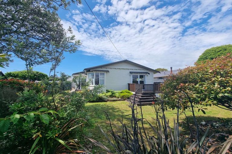 Photo of property in 102 Park Street, Hokitika, 7810