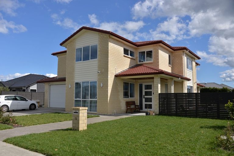 Photo of property in 16 Orchard Terrace, Riverhead, 0820