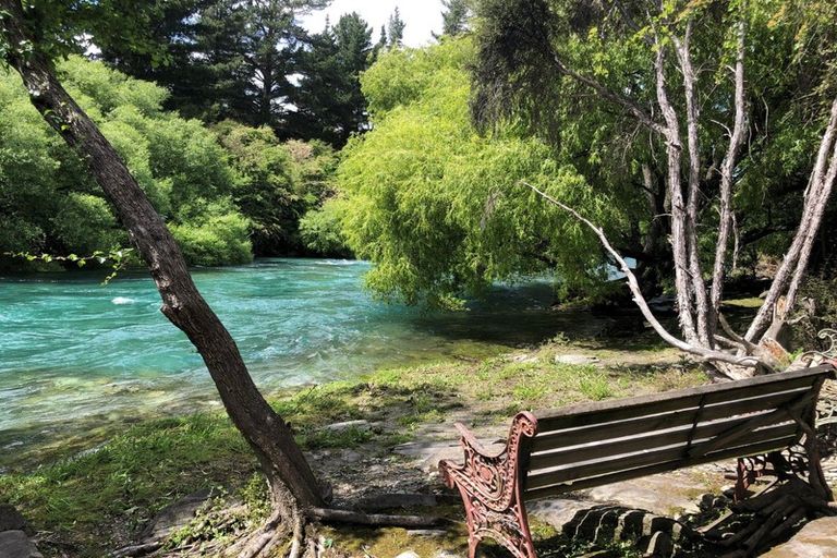 Photo of property in 136 Te Awa Road, Albert Town, Wanaka, 9382