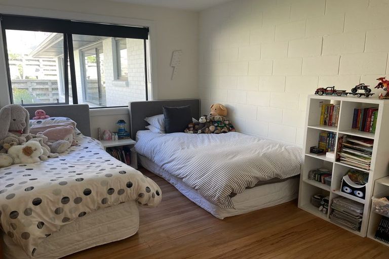 Photo of property in 1/52 Rossmore Terrace, Cashmere, Christchurch, 8022