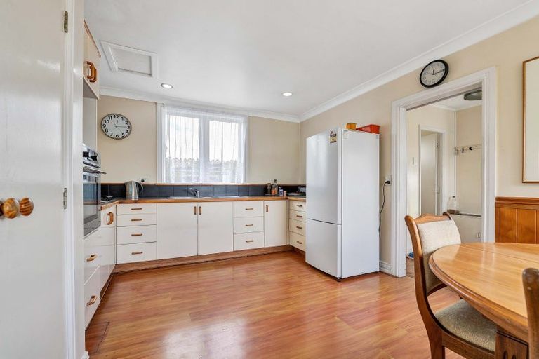 Photo of property in 10 Norman Street, Lower Vogeltown, New Plymouth, 4310