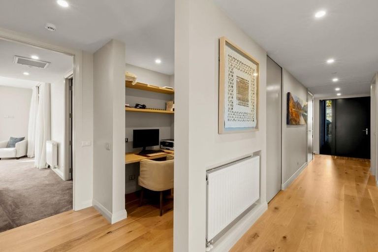 Photo of property in 10 Mica Ridge, Arrowtown, 9371