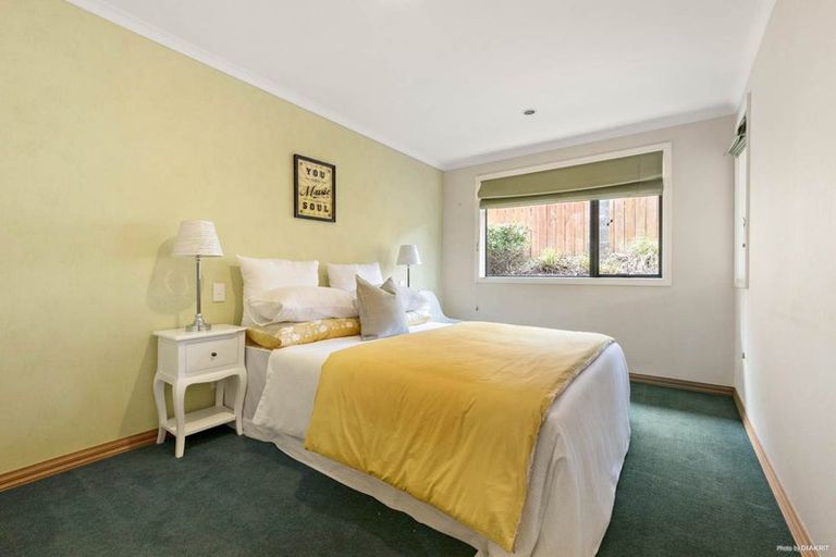 Photo of property in 63 Mt Lebanon Crescent, The Gardens, Auckland, 2105