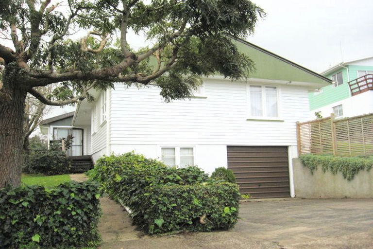 Photo of property in 105a Brunton Crescent, Thames, 3500