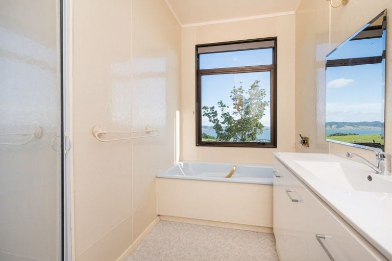 Photo of property in 66/71 Manganese Point Road, Tamaterau, Whangarei, 0174