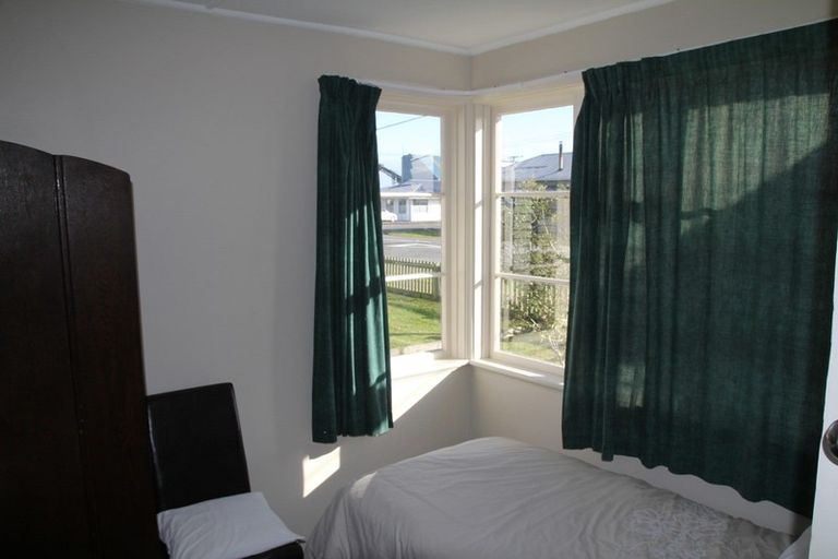 Photo of property in 10 Bright Street, Westport, 7825