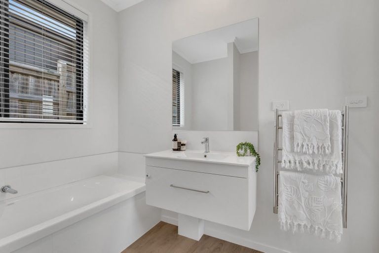 Photo of property in 1b Hera Lane, Pyes Pa, Tauranga, 3112