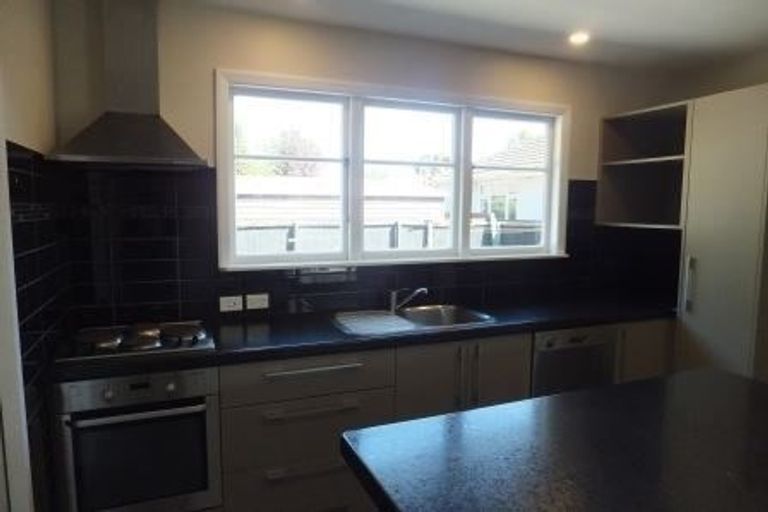 Photo of property in 1/38 Moreland Avenue, Papanui, Christchurch, 8053