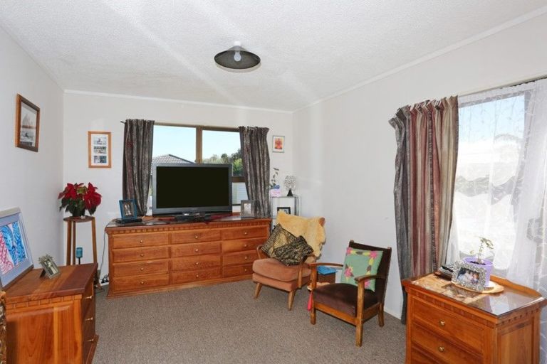 Photo of property in 14b Henderson Avenue, Tuakau, 2121
