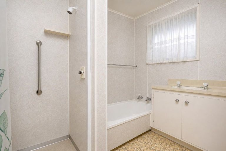 Photo of property in 2/12 Caxton Street, Onekawa, Napier, 4110