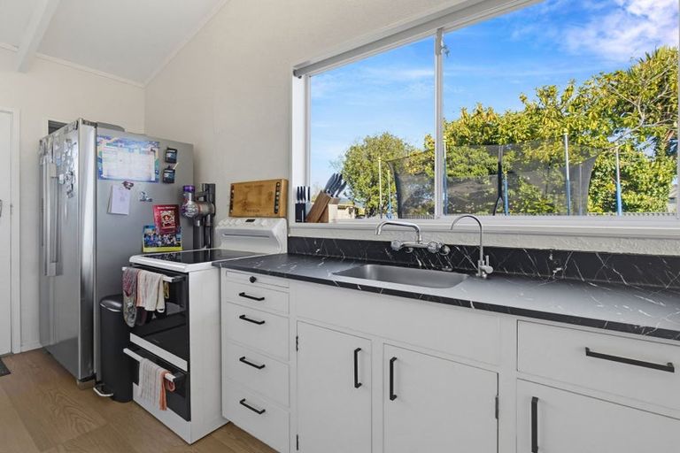 Photo of property in 2/127 Parkers Road, Tahunanui, Nelson, 7011