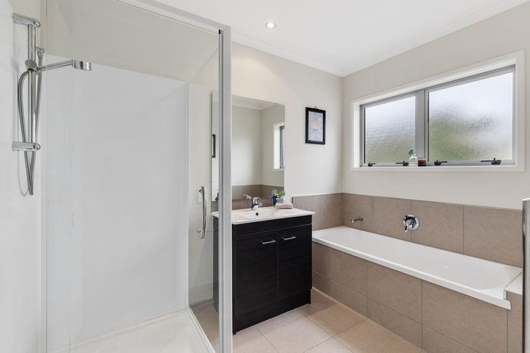 Photo of property in 55 Station Street, Hobsonville, Auckland, 0616