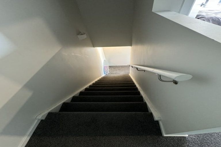 Photo of property in 2/17 Vialou Street, Hamilton Central, Hamilton, 3204