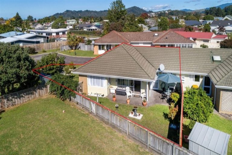 Photo of property in 16/9 Campbell Close, Whangamata, 3620