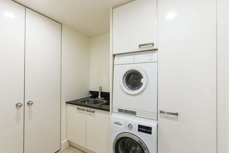 Photo of property in 6/308 Oriental Parade, Oriental Bay, Wellington, 6011