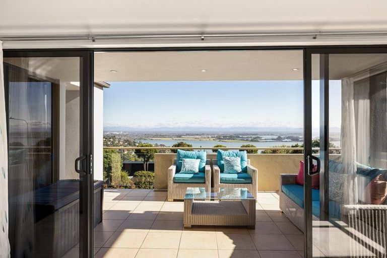 Photo of property in 60 Glenstrae Road, Redcliffs, Christchurch, 8081