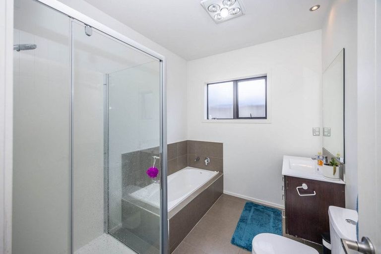 Photo of property in 15 Te Ironui Place, Huntington, Hamilton, 3210