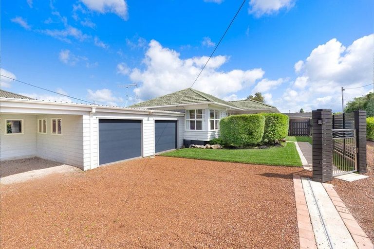 Photo of property in 31 Riverside Road, Orewa, 0931