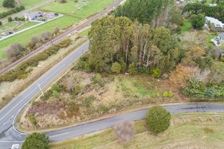 Photo of property in 7 Sherwill Street, Halcombe, 4779