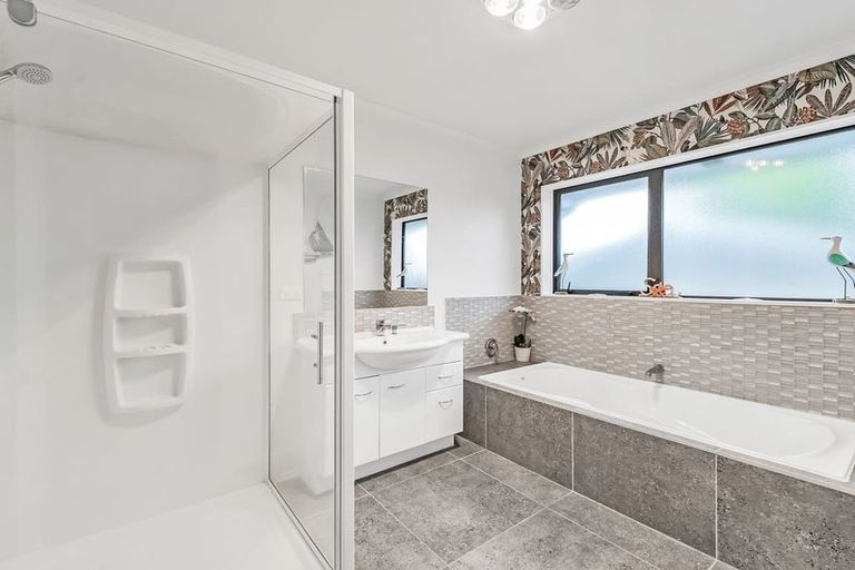 Photo of property in 6b Heritage Close, Rolleston, 7614