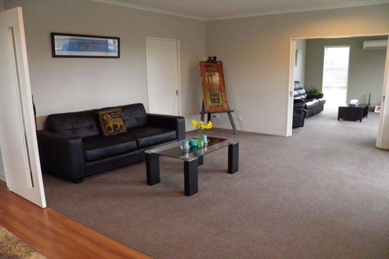 Photo of property in 10 Robinia Mews, Rangiora, 7400
