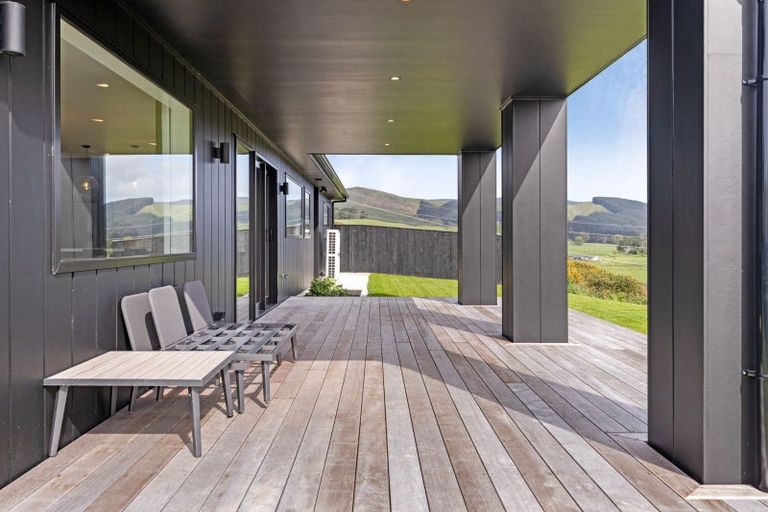 Photo of property in 29 Tuscany Way, Fitzherbert, 4410