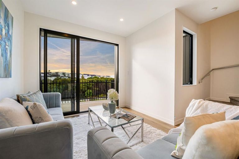 Photo of property in 50 Westgate Drive, Massey, Auckland, 0614