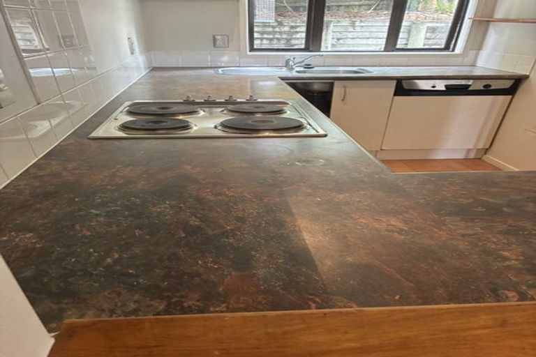 Photo of property in The Grange, 7/92 Bush Road, Albany, Auckland, 0632