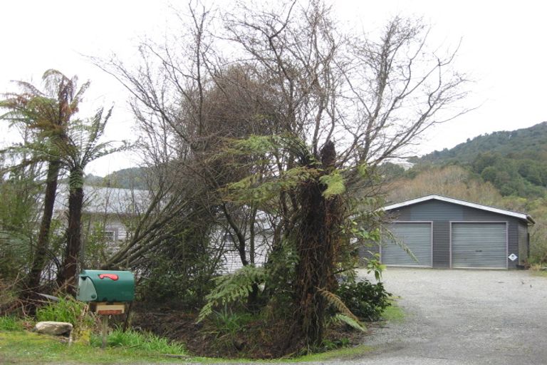 Photo of property in 8 Ross Street, Dunollie, Runanga, 7803