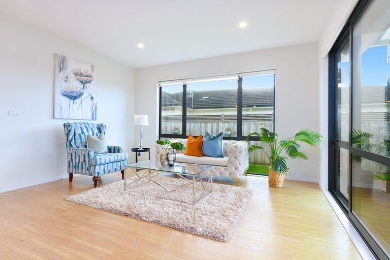 Photo of property in 13 Turpin Road, Riverhead, 0820