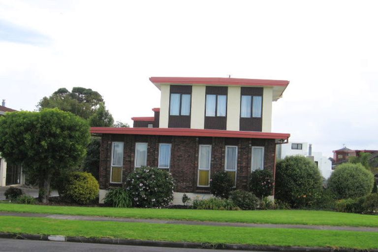 Photo of property in 111 Waller Avenue, Bucklands Beach, Auckland, 2012