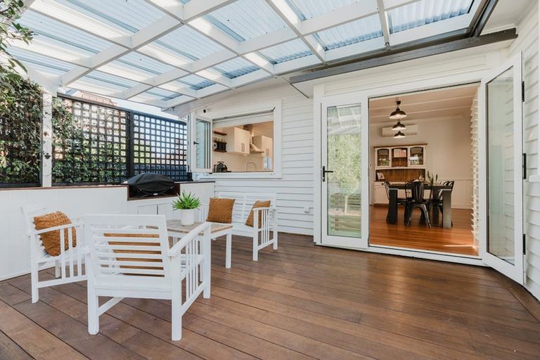 Photo of property in 42 Naylor Street, Hamilton East, Hamilton, 3216