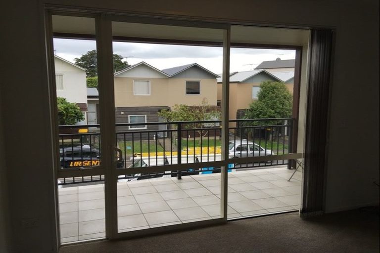 Photo of property in 49 Kirikiri Lane, East Tamaki, Auckland, 2013