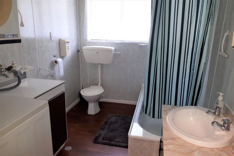 Photo of property in 86f Reid Road, South Dunedin, Dunedin, 9012