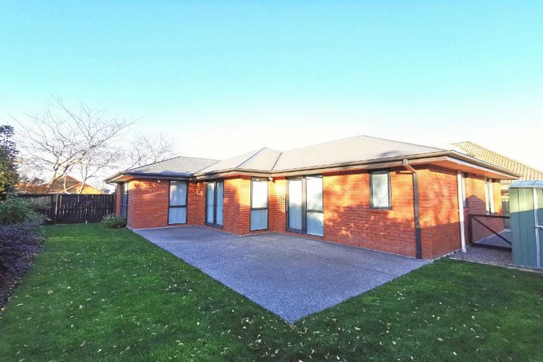 Photo of property in 17 Kedleston Drive, Avonhead, Christchurch, 8042