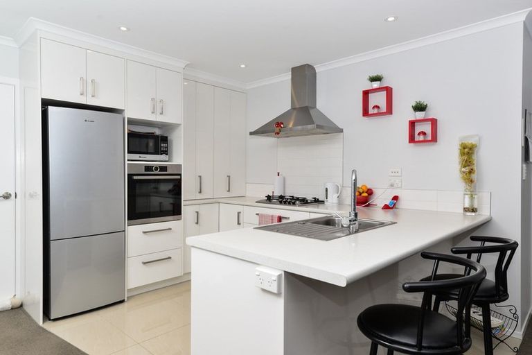 Photo of property in 1/23 The Dales, Dinsdale, Hamilton, 3204