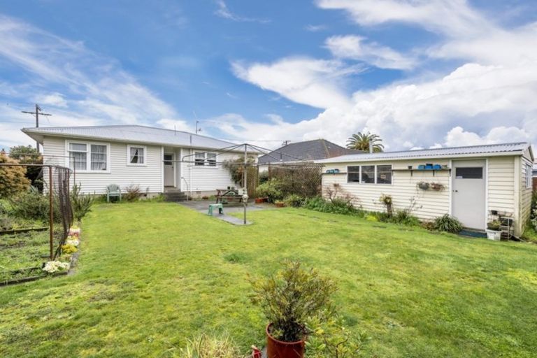 Photo of property in 9 Norfolk Street, Levin, 5510