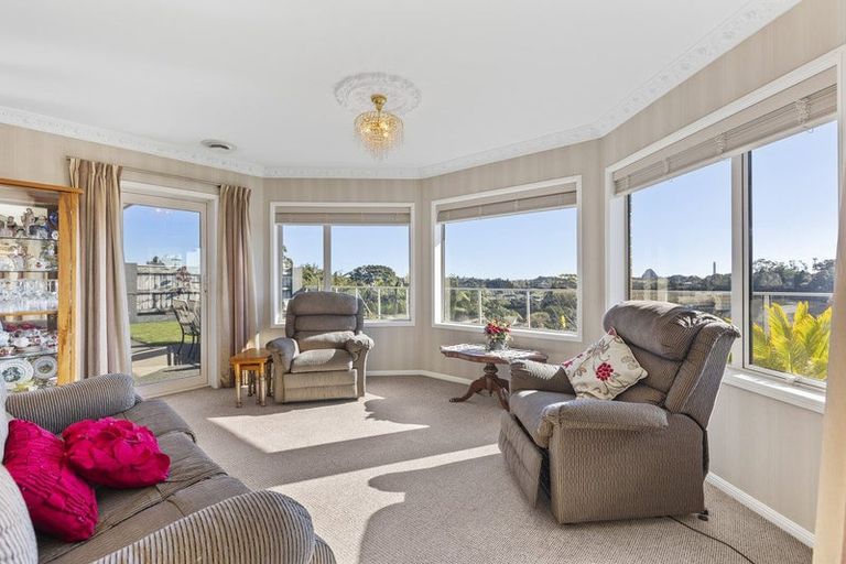 Photo of property in 9a Manukaka Heights, Hurdon, New Plymouth, 4310