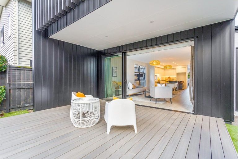 Photo of property in 15 Liquidambar Drive, Hobsonville, Auckland, 0616