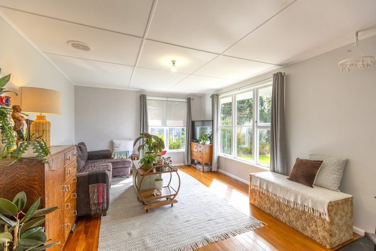 Photo of property in 65 Owen Street, Tikokino, Waipawa, 4273