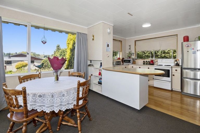 Photo of property in 39 Awamoa Road, Holmes Hill, Oamaru, 9401
