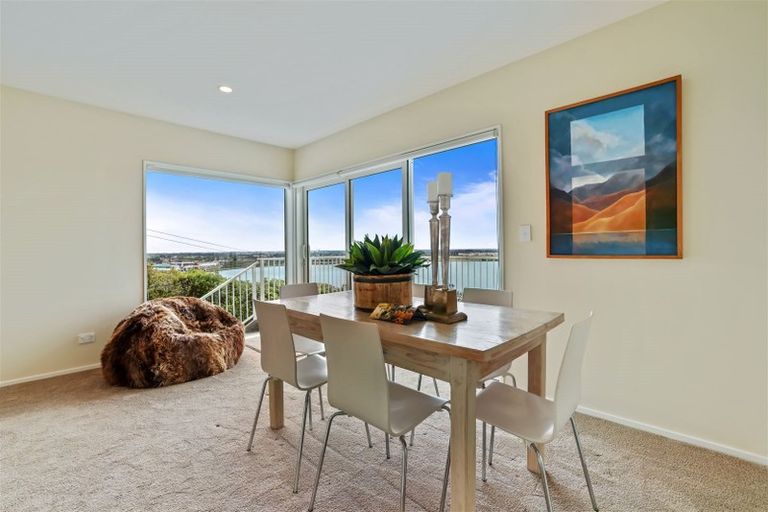 Photo of property in 43 Saint Andrews Hill Road, Mount Pleasant, Christchurch, 8081