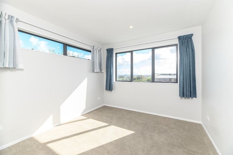 Photo of property in 8a Jeff Place, Howick, Auckland, 2014