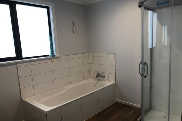 Photo of property in 6 Helvetia Grove, Naenae, Lower Hutt, 5011