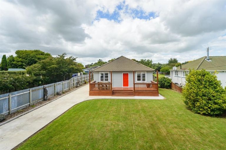 Photo of property in 9 Bull Street, Bulls, 4818