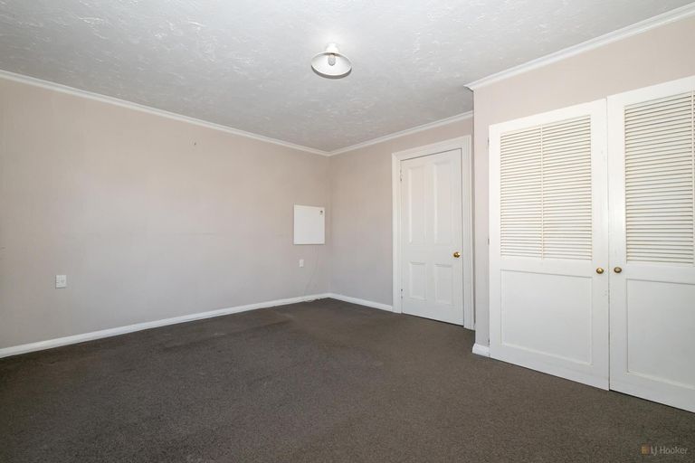 Photo of property in 1 Augustine Street, Waimate, 7924