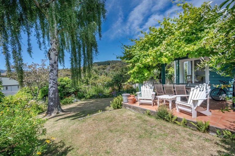 Photo of property in 31 Aylmers Valley Road, Akaroa, 7520
