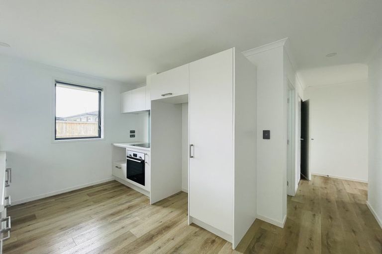 Photo of property in 11 Tauroa Drive, Tuakau, 2121